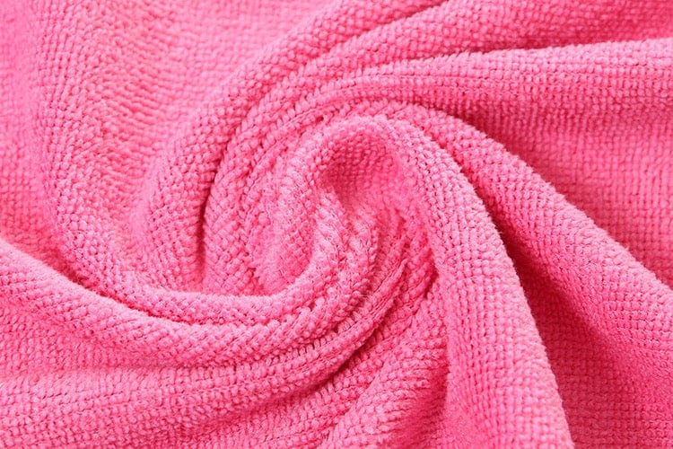 KUTKUT Dog Towel, Looluuloo Microfiber Drying Towels for Dog, Dog Bath Towel, Beach Towel, Absorbent Towel Suitable for Small and Medium Dogs (Red: 140 x 70cm)… - kutkutstyle